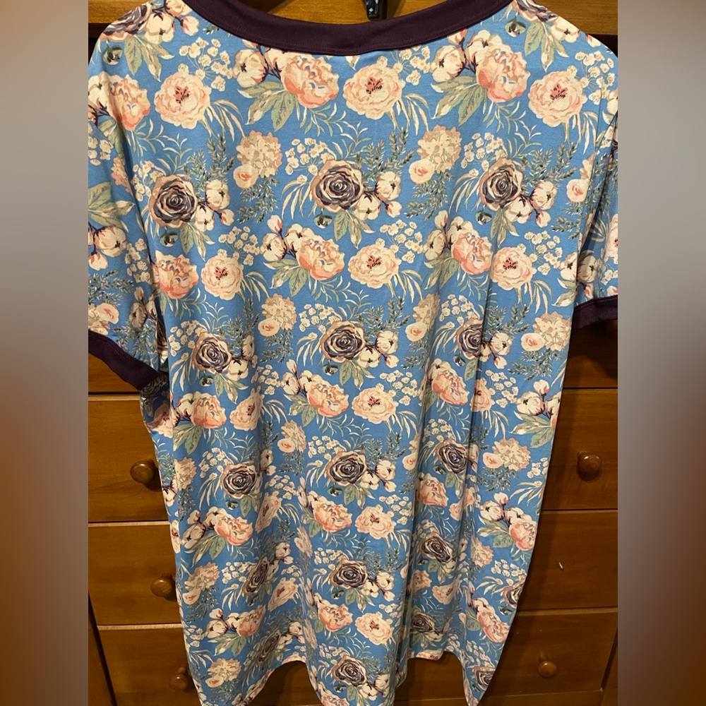 Rose top - Picture 2 of 2